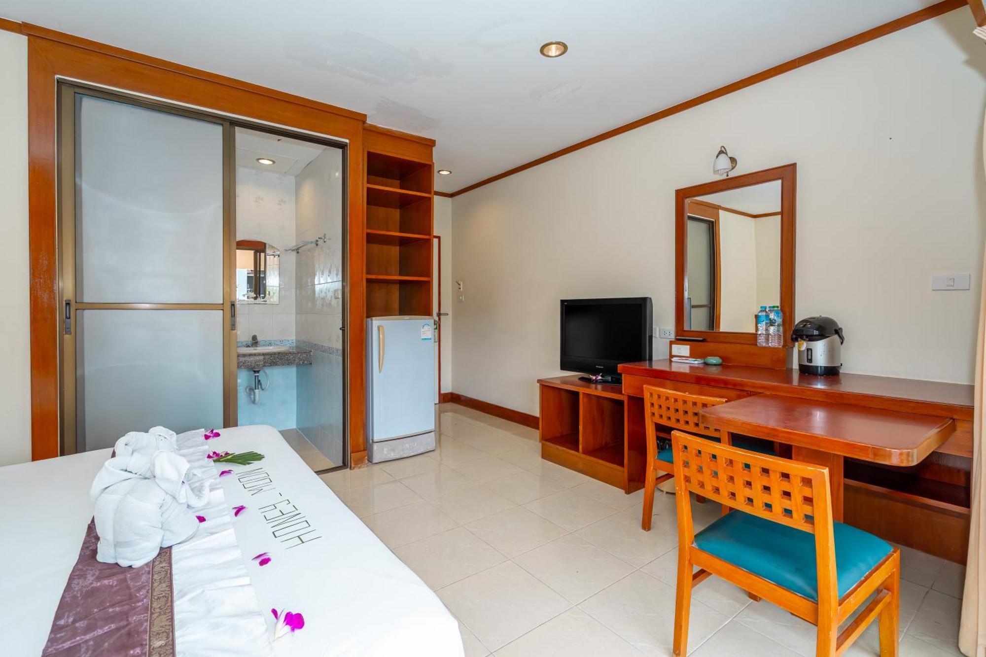 Outdoor Inn Kata Hotel מראה חיצוני תמונה